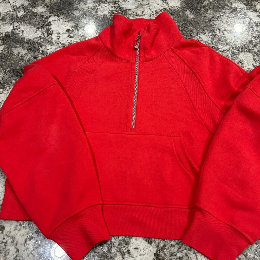 Lululemon Cropped Scuba Funnel Neck - M/L